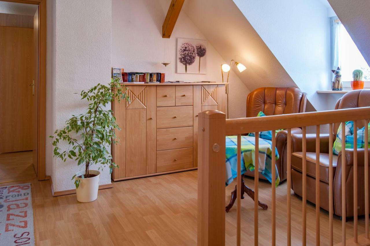 Dreiseitenhof Ferienwohnung Kuenzel 萨兰德特 外观 照片