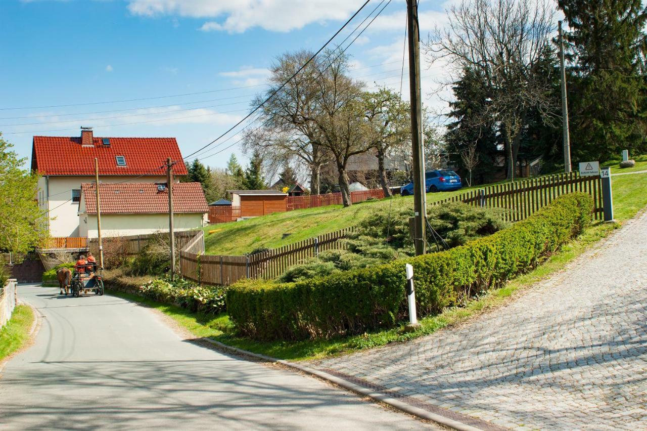 Dreiseitenhof Ferienwohnung Kuenzel 萨兰德特 外观 照片