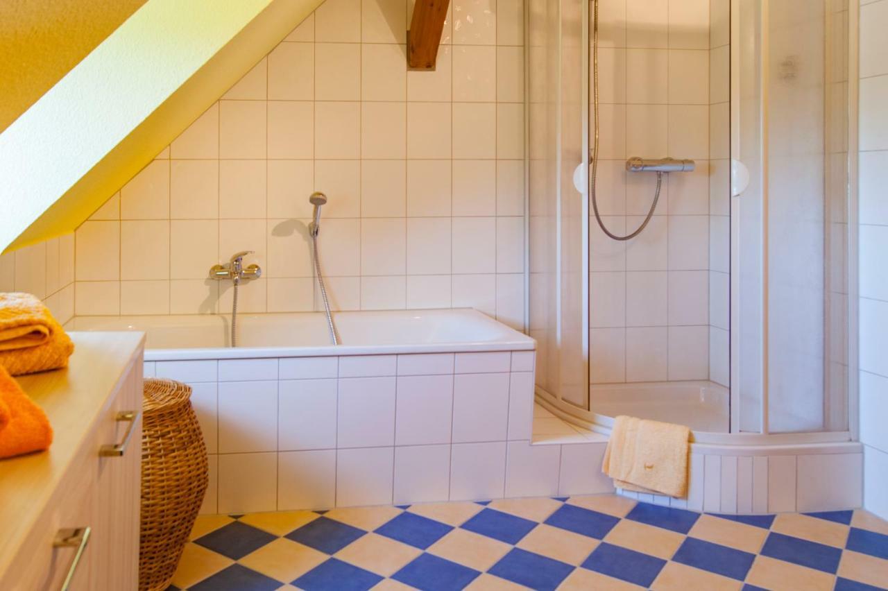 Dreiseitenhof Ferienwohnung Kuenzel 萨兰德特 外观 照片