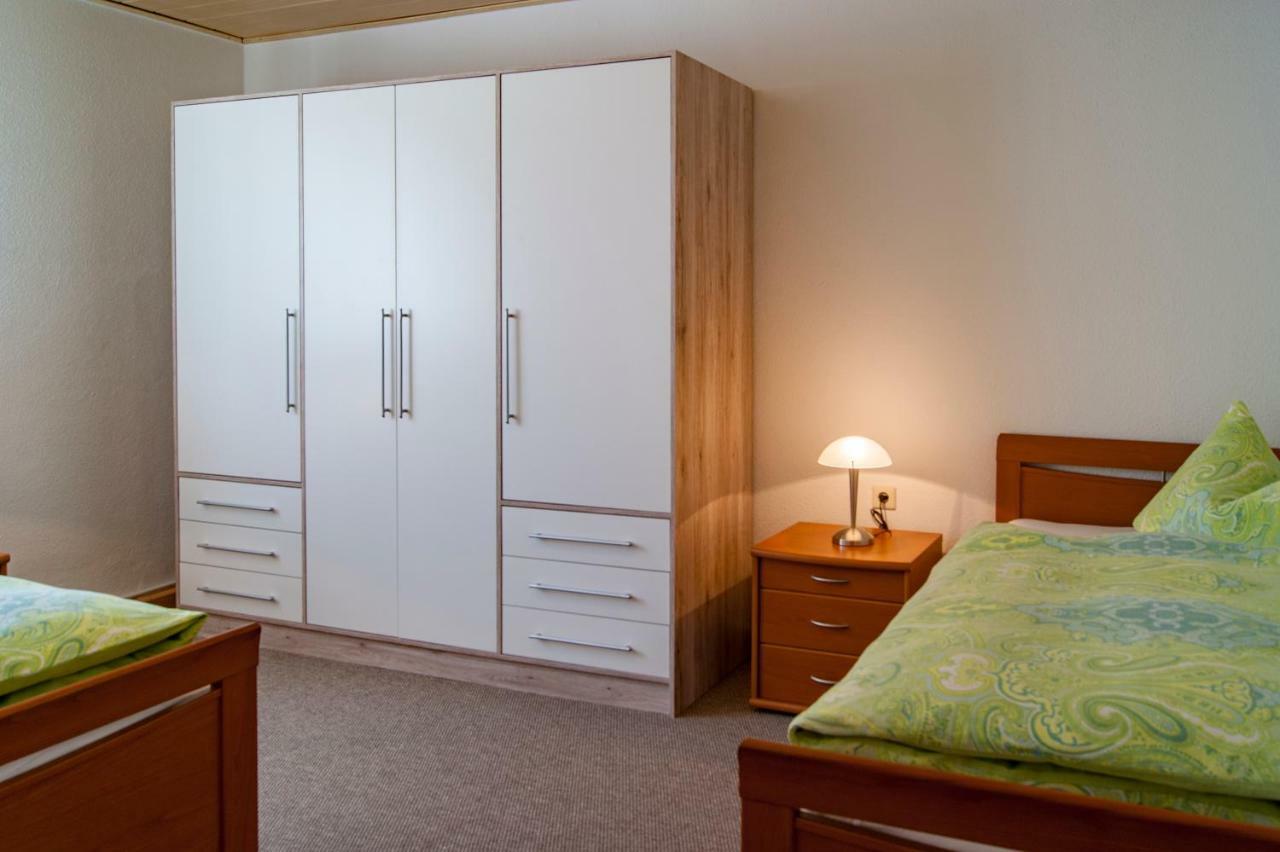Dreiseitenhof Ferienwohnung Kuenzel 萨兰德特 外观 照片